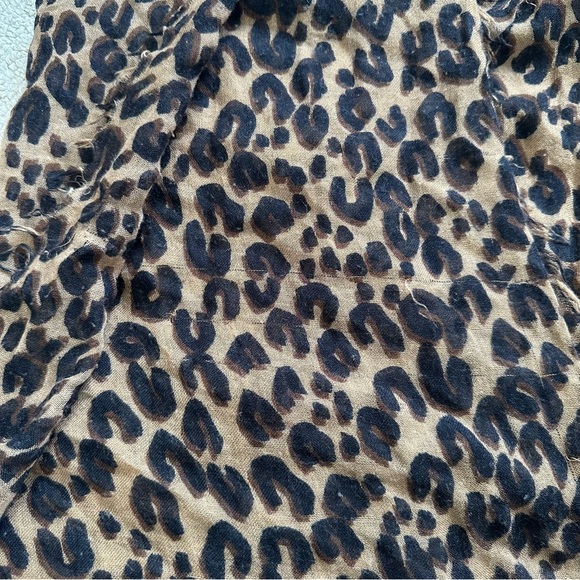 Louis Vuitton Leopard Print Stole Scarf - Picture 3 of 8